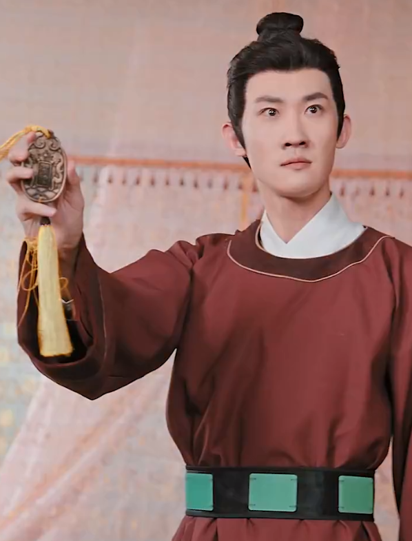 短剧《锦衣天下》夸克网盘资源免费观看  第1张