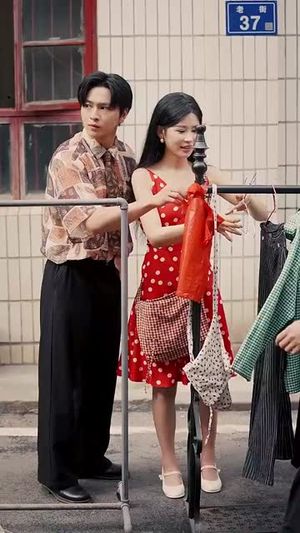 人在八零撞桃花（80集）短剧全集抢先看