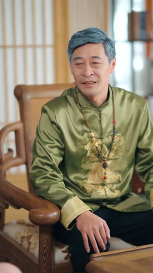 返老还童第81集大结局!奶孙俩逆袭成顶流的秘诀是什么? 返老还童:我带孙女当顶流圈(81集)萌宝短剧