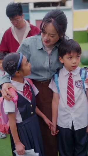 中年被裁后，我拿下总裁弟弟（66集）逆袭短剧