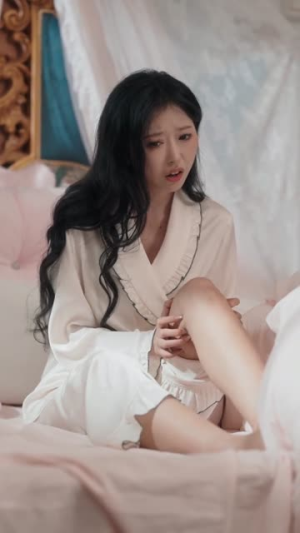 校花帮我报名车赛,结果我的超跑身份意外曝光了 校花帮我报名车赛,我超跑曝光了(80集)神豪短剧