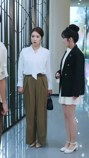 女总裁的保安男友是隐世宗门传人（70集）逆袭短剧