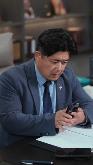 女友逃婚为白月光妈哭丧（59集）逆袭短剧