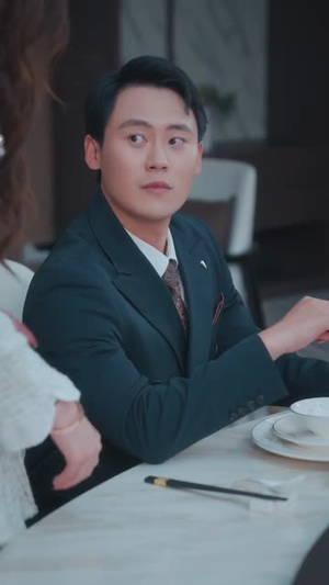 坏了！我穿成虐文女主的姐姐了（84集）穿越短剧